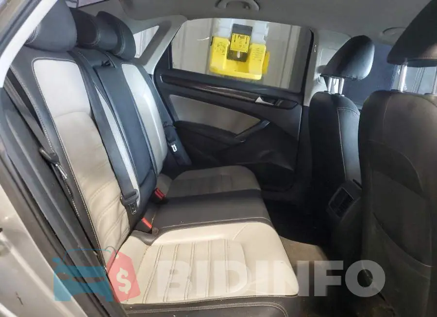 1VWBT7A35EC109333 Photo# 10