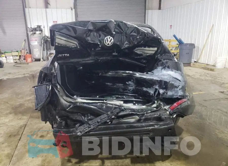 3VW2B7AJ3HM310636 Photo# 6