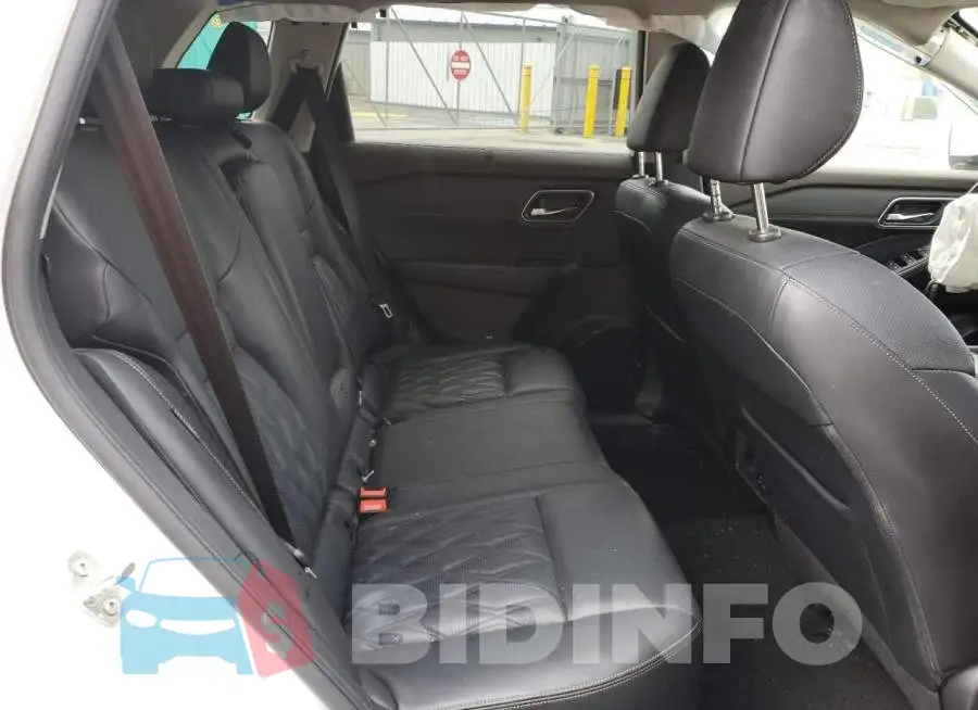 JN8BT3DD4NW275524 Photo# 11