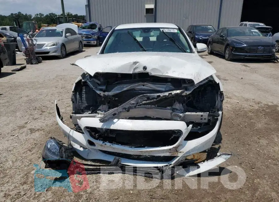 55SWF4JB6FU074662 Photo# 5