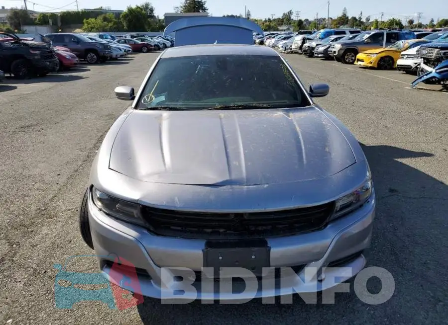 2C3CDXHG1HH563565 Photo# 5