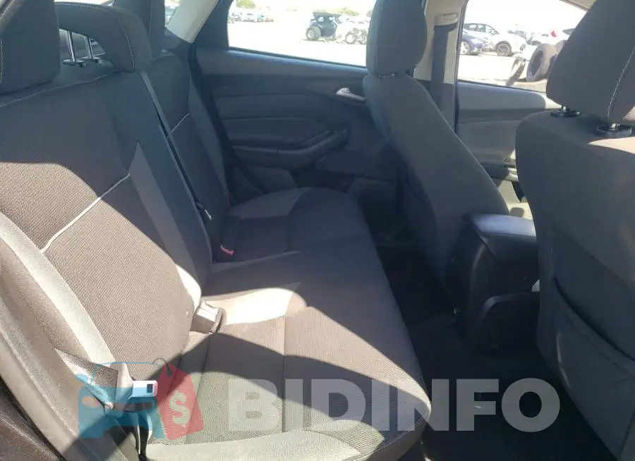1FADP3F24EL185835 Photo# 10