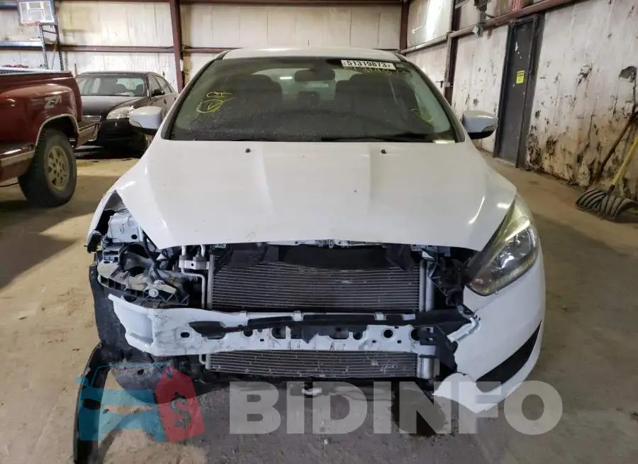 1FADP3F26HL327784 Photo# 5