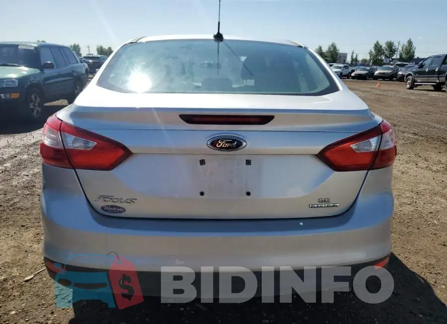 1FADP3F28EL249827 Photo# 6