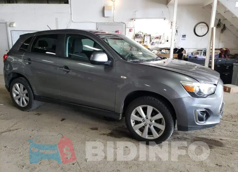 4A4AP3AUXEE030418 Photo# 4