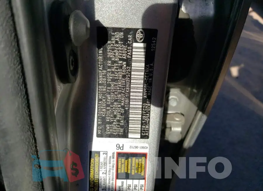 4T1BF1FK8HU275752 Photo# 12