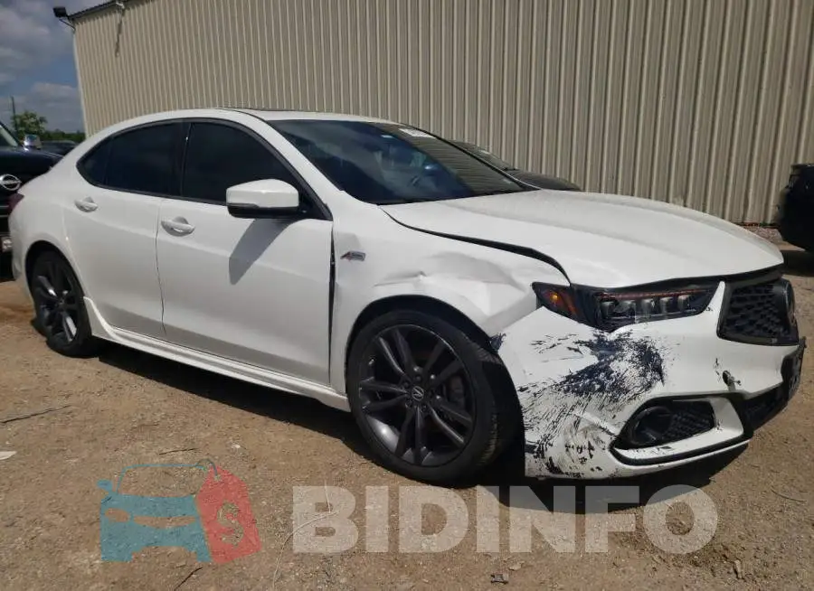 19UUB3F67JA006514 Photo# 4
