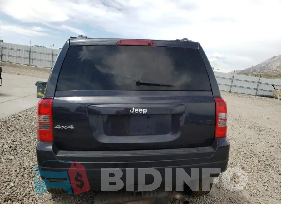 1C4NJRBB6ED595443 Photo# 6