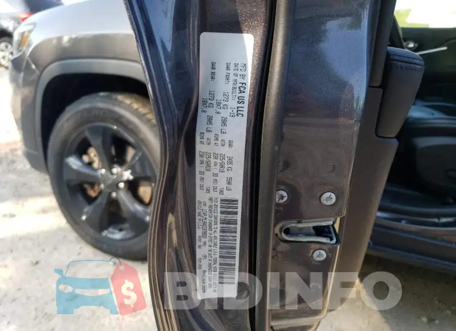 1C4PJMLB4KD378933 Photo# 12