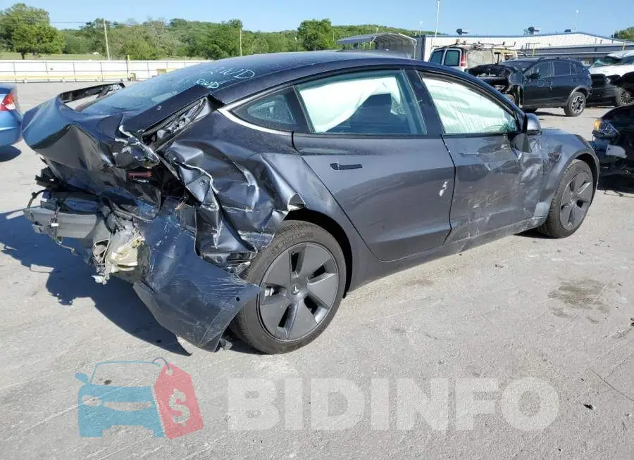 5YJ3E1EB2NF323828 Photo# 3