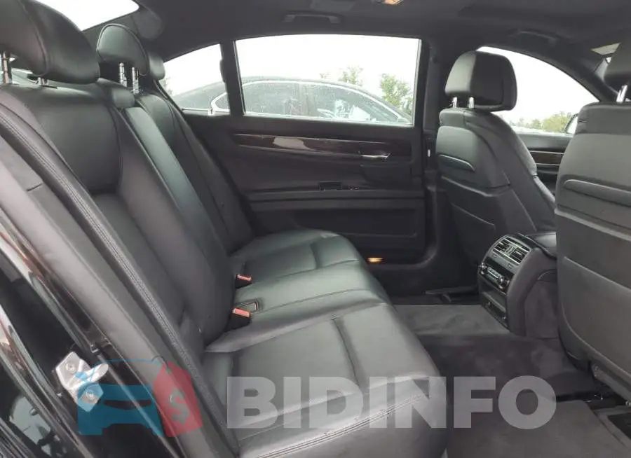 WBAYE8C52FD782004 Photo# 10