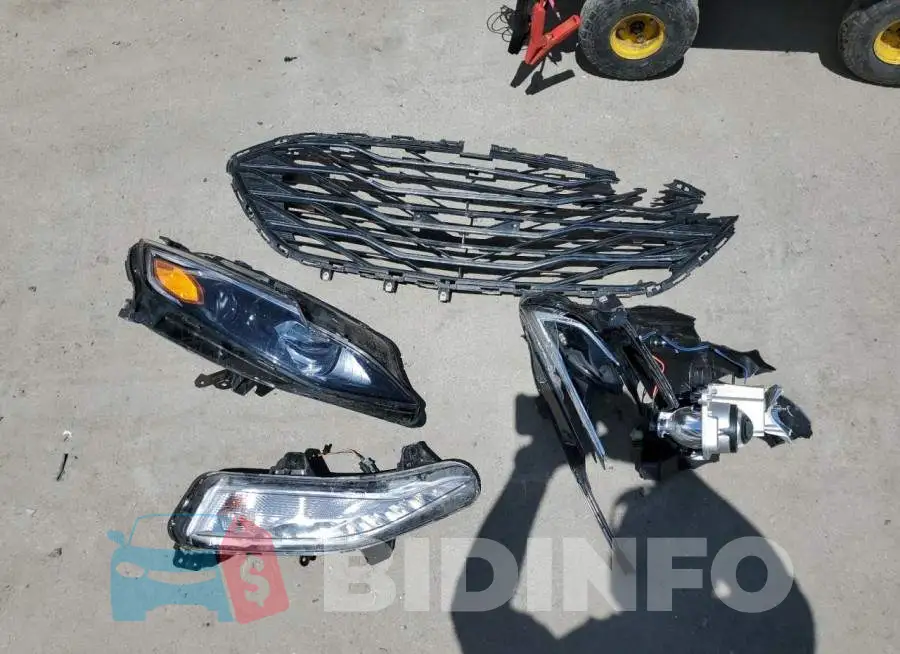 1G1ZD5ST8NF140679 Photo# 12