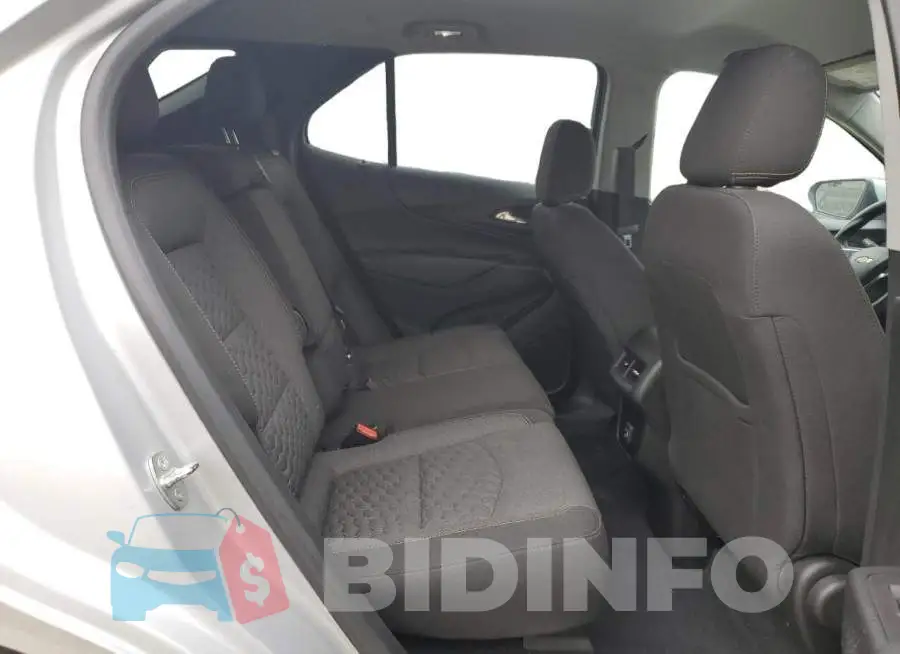 2GNAXTEV2M6140125 Photo# 11