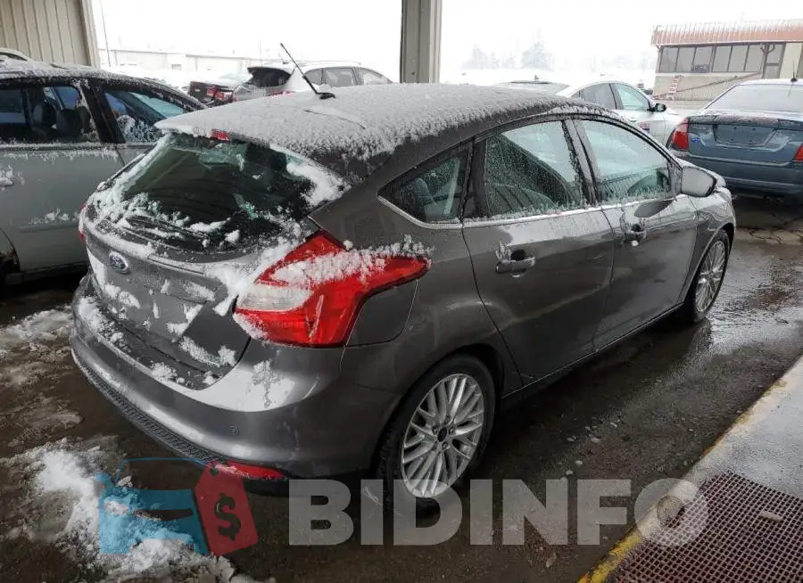 1FADP3N25EL258924 Photo# 3