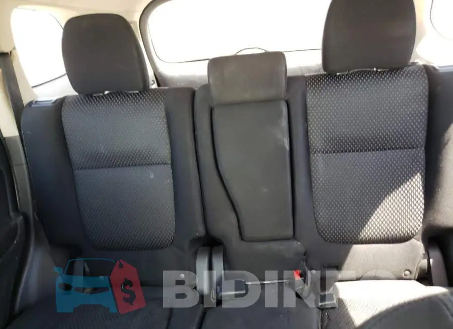 JA4AD2A36GZ019603 Photo# 10