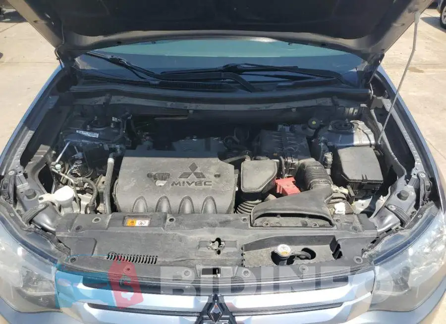 JA4AD3A32FZ013303 Photo# 11