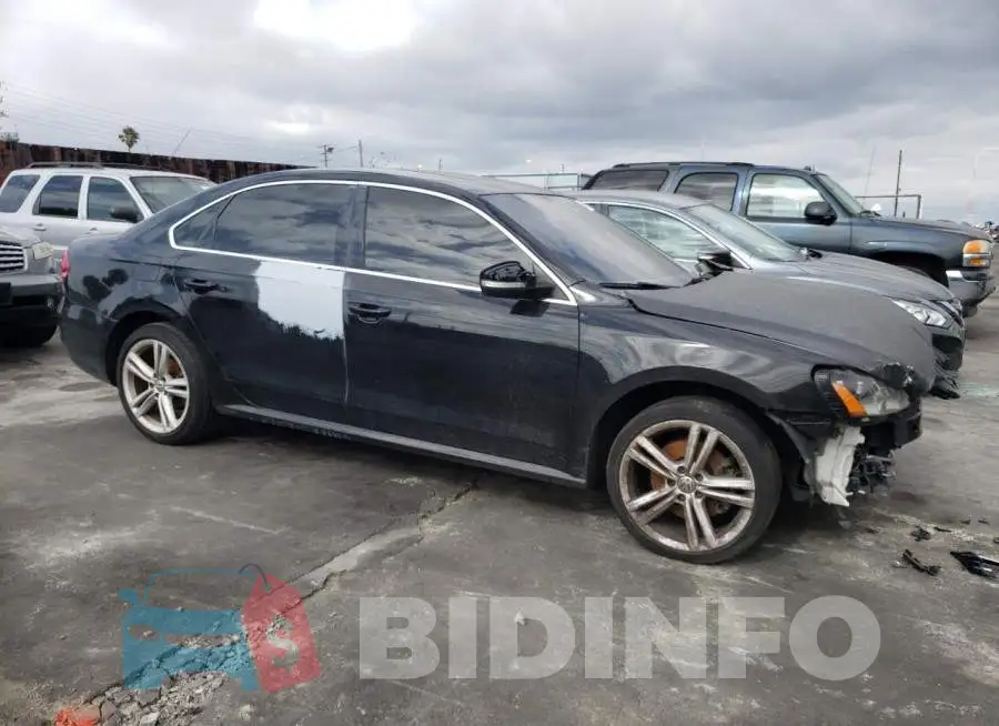 1VWBN7A3XEC121469 Photo# 4