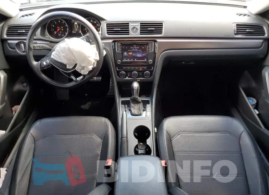1VWDT7A3XHC045481 Photo# 8