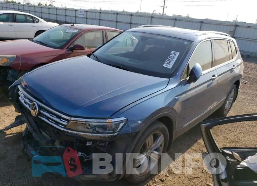 3VV4B7AX4JM174931 Photo# 1