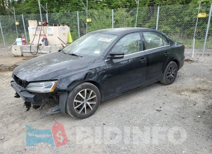 3VWB67AJ4HM242111 Photo# 1
