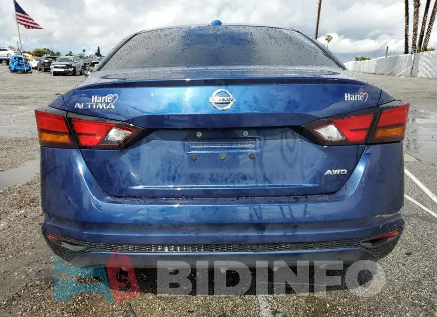 1N4BL4BW7KC203693 Photo# 6