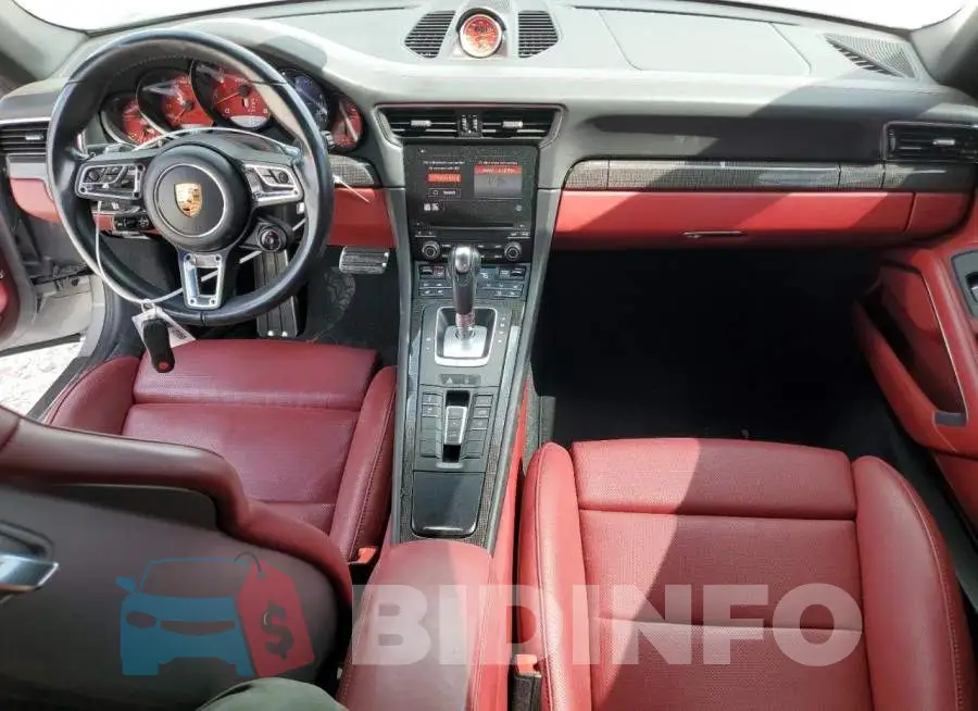 WP0CB2A90KS136152 Photo# 8