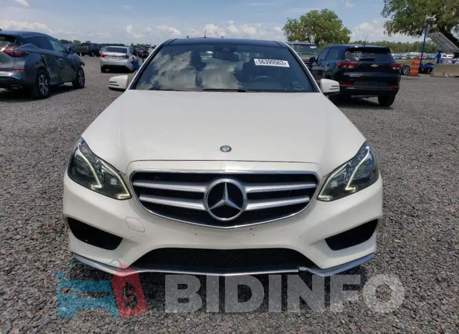 WDDHF6HB3FB163352 Photo# 5