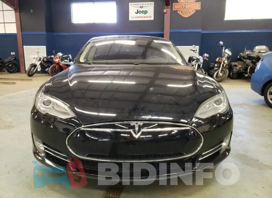 5YJSA1H11EFP44983 Photo# 5