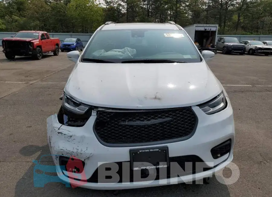 2C4RC1BG3MR579737 Photo# 5