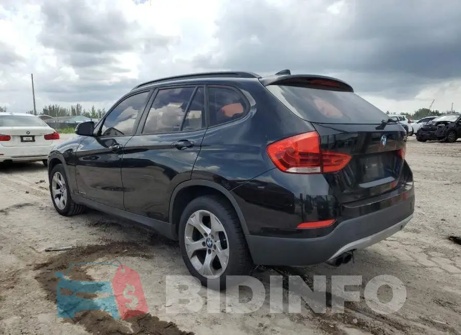 WBAVM1C53FV314581 Photo# 2