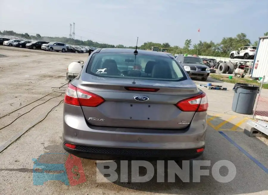 1FADP3F2XEL371699 Photo# 6