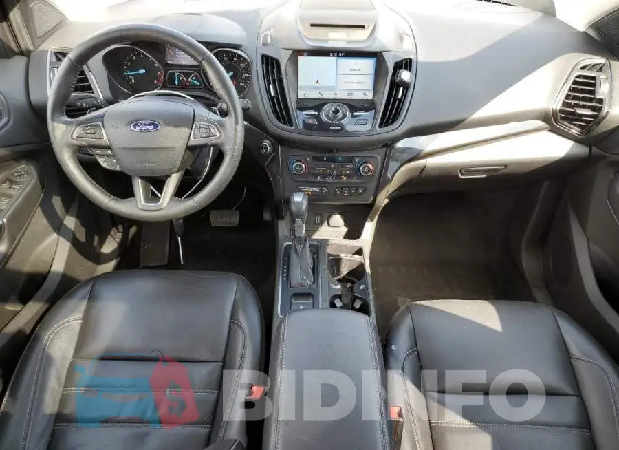 1FMCU9J9XHUD16749 Photo# 8