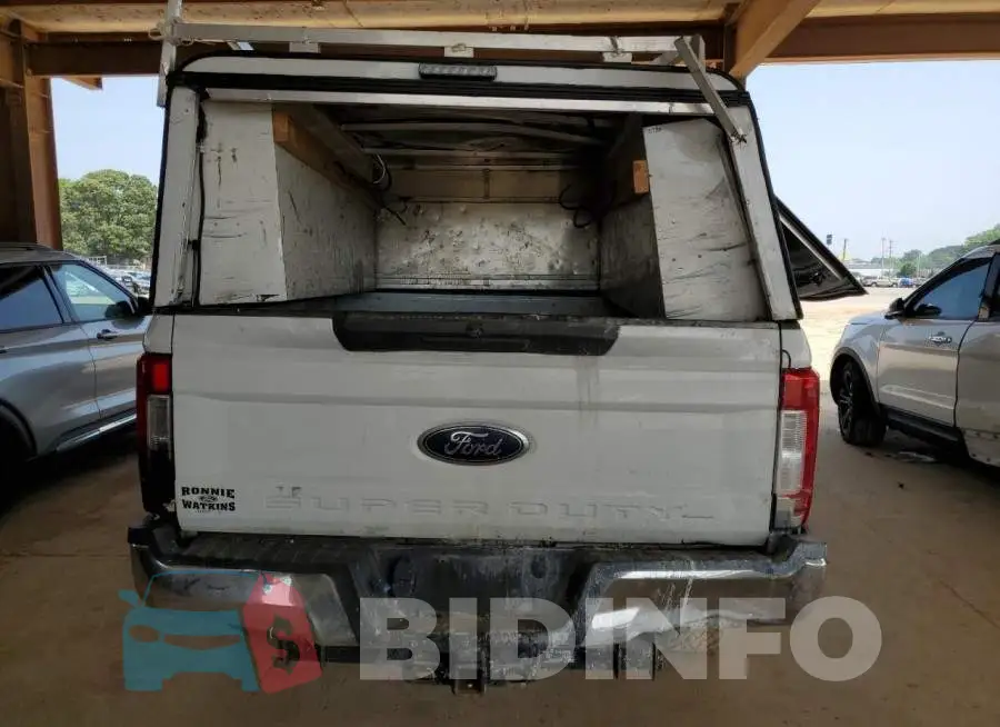 1FT7W2BT6JEB03623 Photo# 6