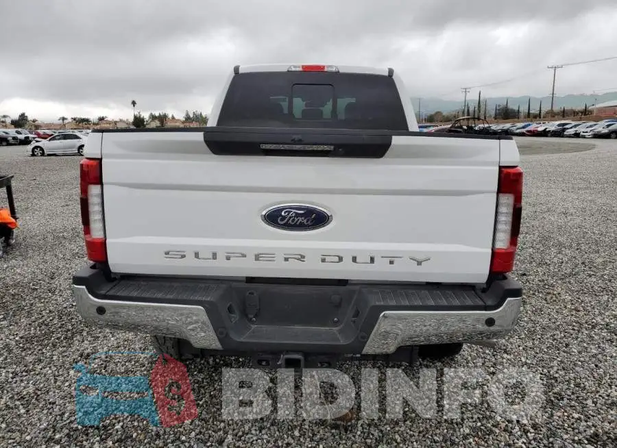 1FT7W2BT7JEB80470 Photo# 6