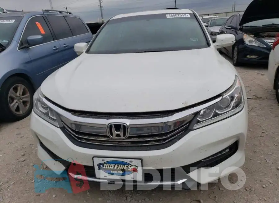 1HGCR2F82HA145575 Photo# 5