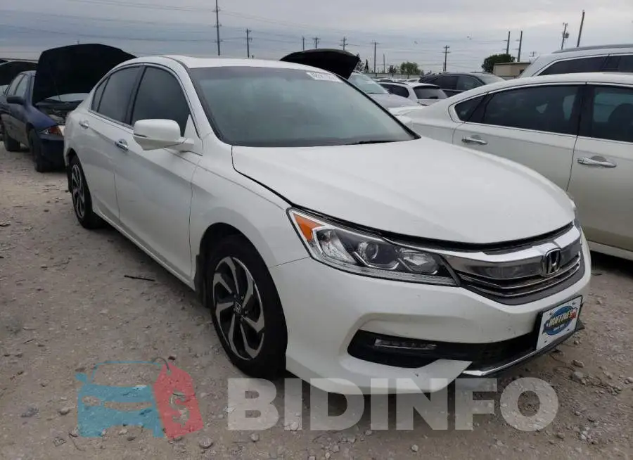 1HGCR2F82HA145575 Photo# 4