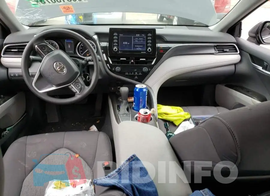 4T1C11AKXPU140670 Photo# 8