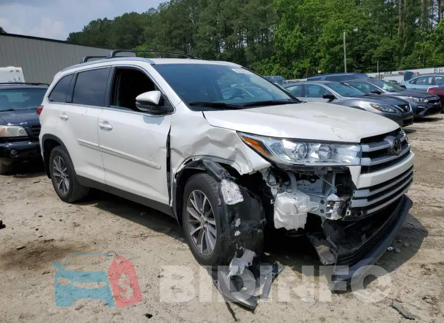 5TDJZRFH9KS712647 Photo# 4