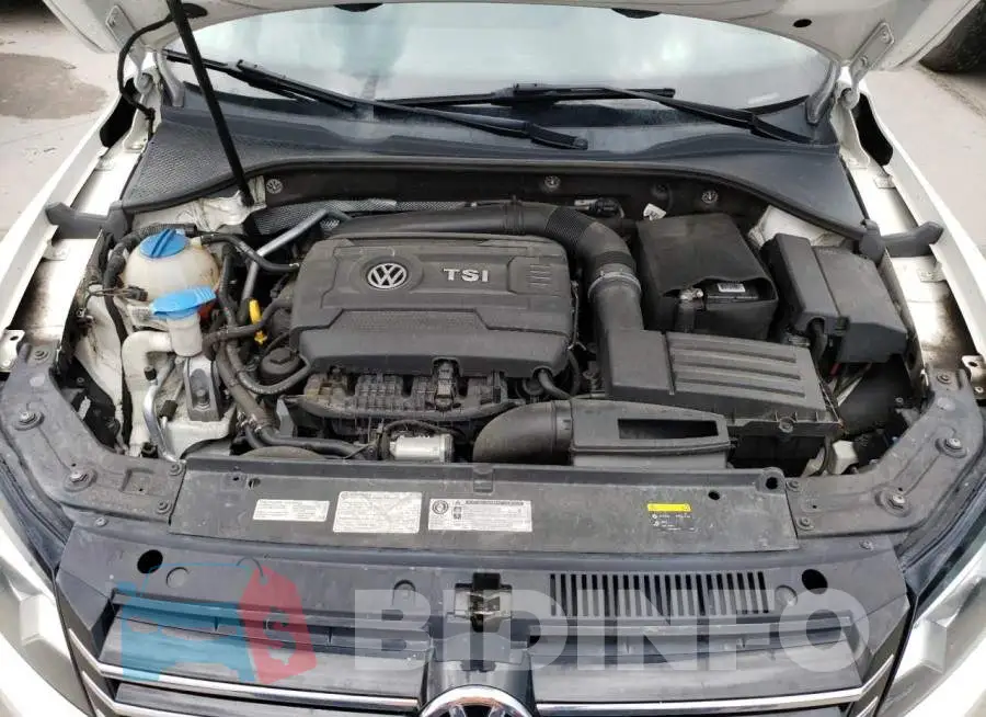 1VWBS7A32FC004611 Photo# 11