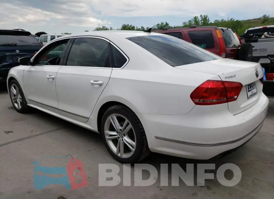 1VWBS7A32FC004611 Photo# 2