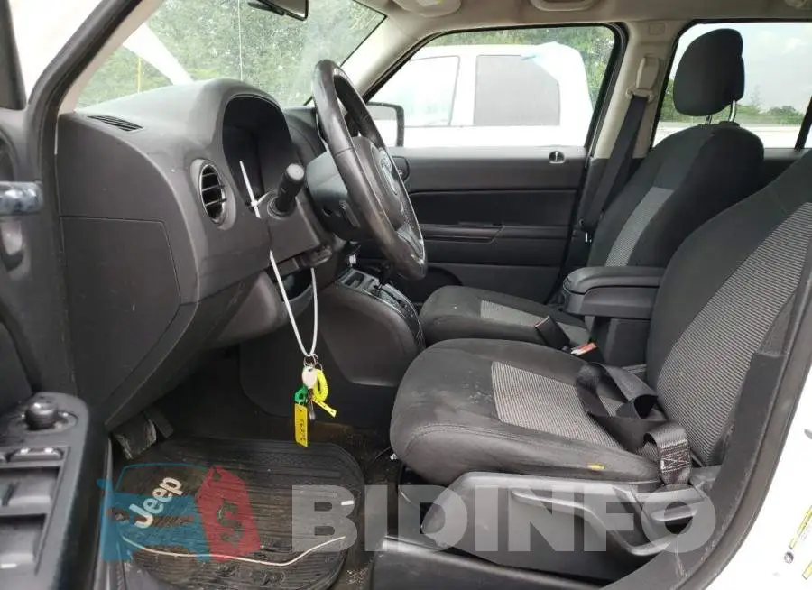 1C4NJRFB7ED651108 Photo# 7