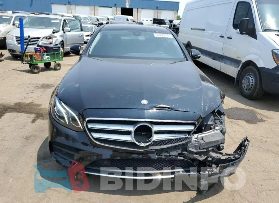 WDDZF4KB7HA164546 Photo# 5