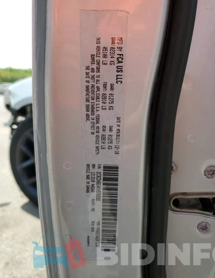 2C3CDXBG0KH576582 Photo# 12
