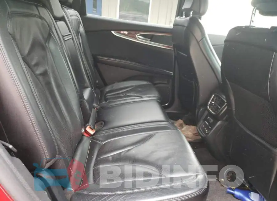 2LMTJ8LR6GBL51104 Photo# 11
