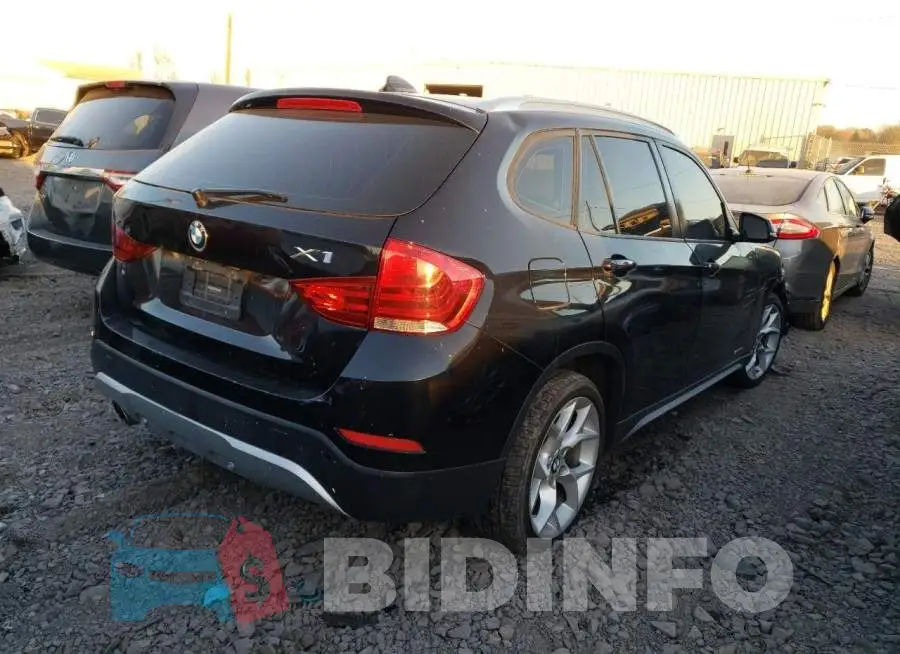 WBAVM1C53FV314418 Photo# 4