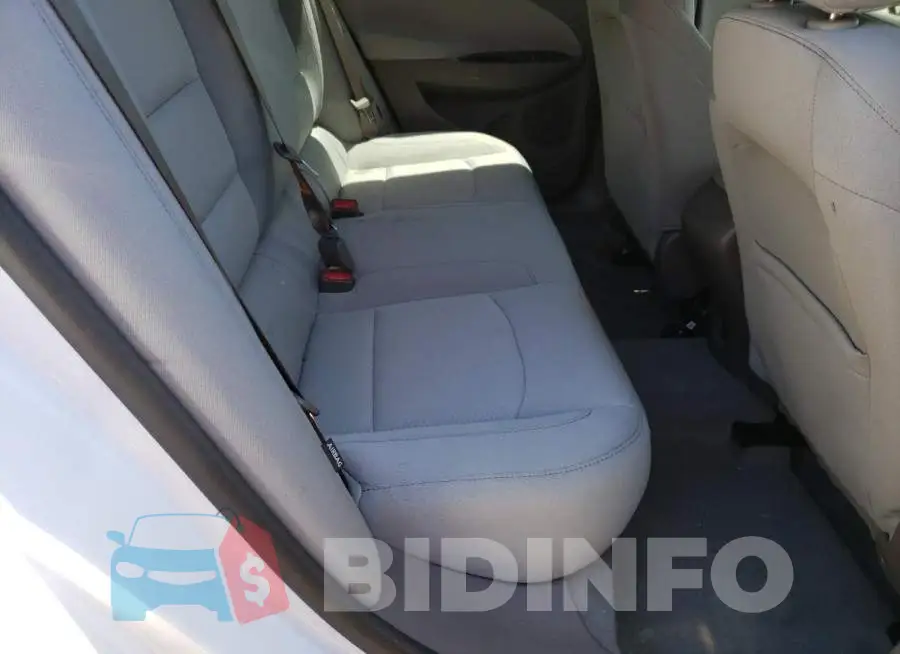 1G1ZB5ST1PF121822 Photo# 10