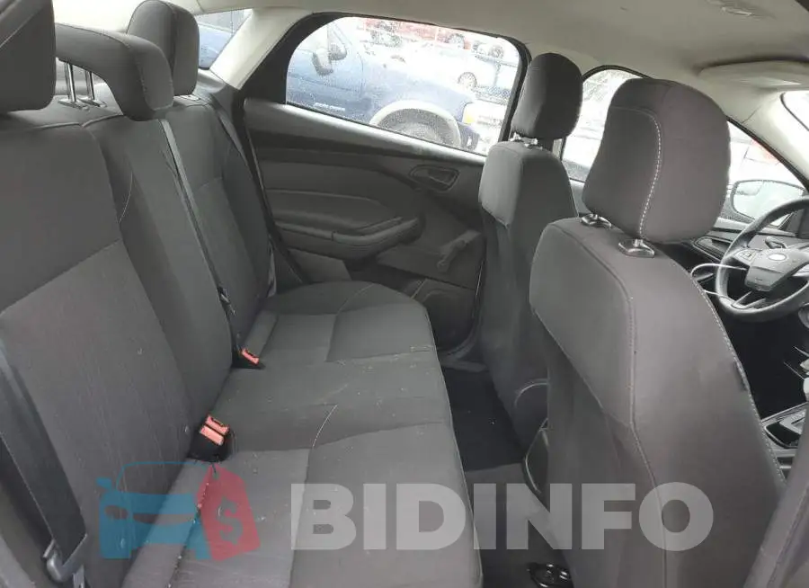 1FADP3E25GL368164 Photo# 10