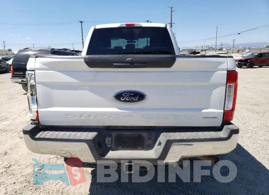 1FT7W2B67KEC33597 Photo# 6