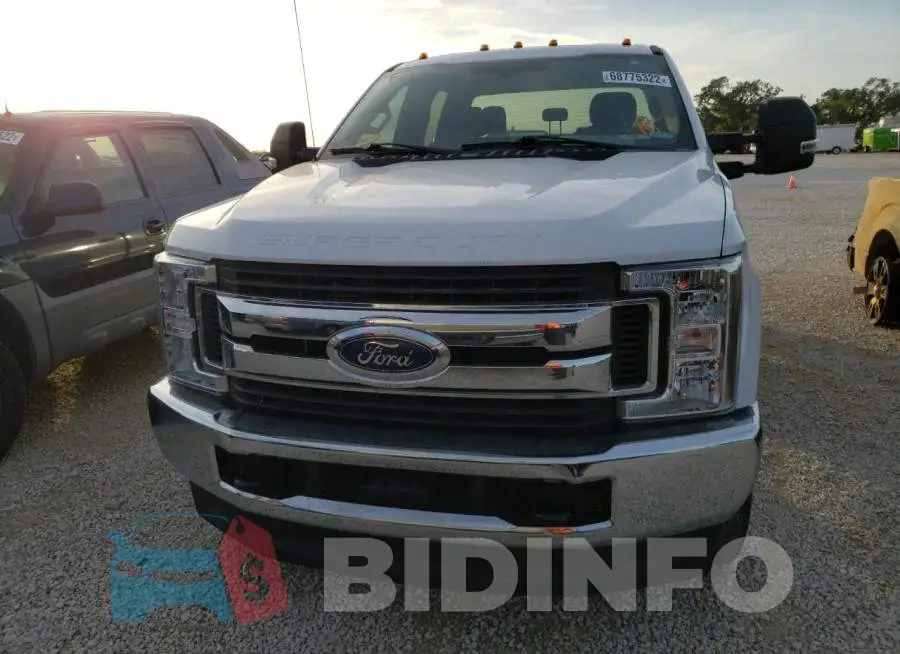 1FT7W2B68KED90717 Photo# 5