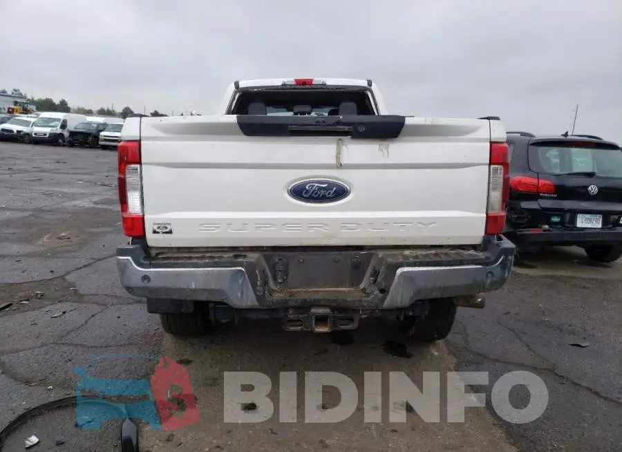 1FT8W3BT1HEB22407 Photo# 6